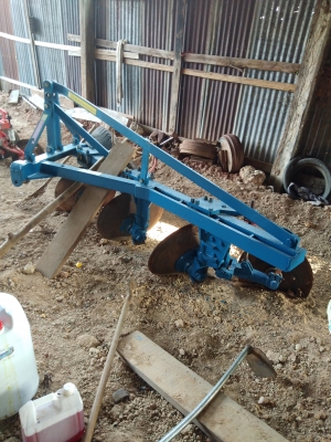 ผานรถไถ