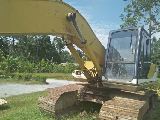 ขายโกเบ 907-2 ตัวเดินใหญ่มีแอร์สภาพสวยราคา 450,000 ต่อรอง