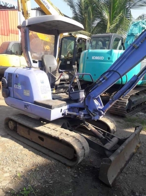 ขายจ้า..HITACHI EX25-2. เก่านอกแท้  เดิมๆๆ เครื่องปั๊มดี  มีลายแย๊ก  งานมา 2,xxx ชั่วโมง  โทร 089-3818694จ๊อย