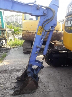 ขายจ้า..HITACHI EX25-2. เก่านอกแท้  เดิมๆๆ เครื่องปั๊มดี  มีลายแย๊ก  งานมา 2,xxx ชั่วโมง  โทร 089-3818694จ๊อย