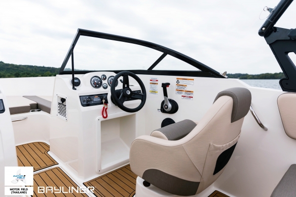NEW BOAT!! 2019 Bayliner VR4 Outboard Bowrider NEW BOAT!! 2019 Bayliner VR4 Outboard Bowrider