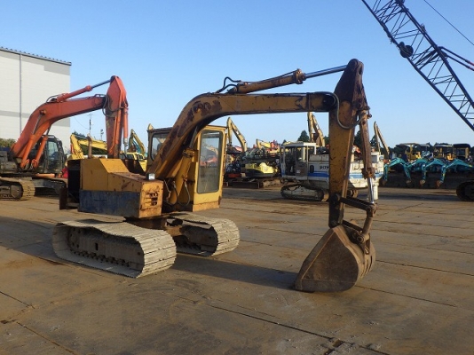 ขาย รถแม็คโคร KOMATSU 10HT พร้อมใช้งาน นำเข้าเองจากประเทศญี่ปุ่น ติดต่อ 063-9316985 ID LINE : 0639316985 ครับ