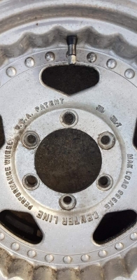 ขายล้อ CENTER LINE 1 วง ไว้ทำอะไหล่ ครับ