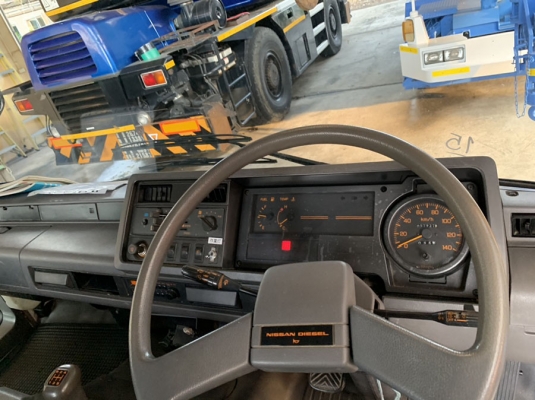 TS-75M ์nissan -FE6 **จดทะเบียนได้เลย  จัดไฟแน็นท์ได้