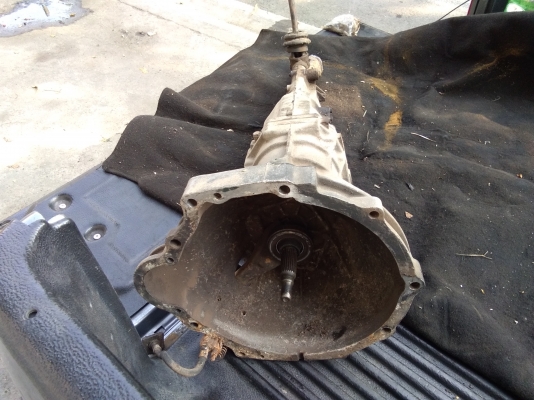 ขายเกียร์ธรรมดาห้าสปีดใส่เครื่องยนต์ดีเซล Ld sd ขายเกียร์ธรรมดาห้าสปีดใส่เครื่องยนต์ดีเซล Ld sd