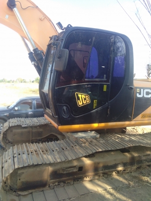 ขายรถแมคโค  JCB.  200.รถทำงานอยู่. ขุดตักได้ปั้มแรง. เครืองแน่น  บ้อดี้สวย. สภาพดีเห็นแล้วคุ้มราคา_.