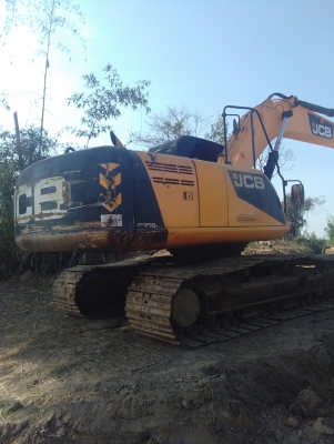 ขายรถแมคโค  JCB.  200.รถทำงานอยู่. ขุดตักได้ปั้มแรง. เครืองแน่น  บ้อดี้สวย. สภาพดีเห็นแล้วคุ้มราคา_.