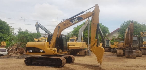 CATERPILLAR 312D(เปลี่ยนหัวฉีดใหม่เรียบร้อย)
