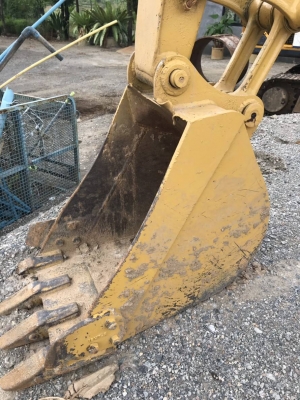 ขาย!! >>> Komatsu Pc60 รุ่น 5 รถพร้อมใช้งาน เอกสารใบซื้อขาย <<< เบอร์ติดต่อ 098-7155789 086-4631102