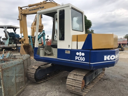 ขาย!! >>> Komatsu Pc60 รุ่น 5 รถพร้อมใช้งาน เอกสารใบซื้อขาย <<< เบอร์ติดต่อ 098-7155789 086-4631102