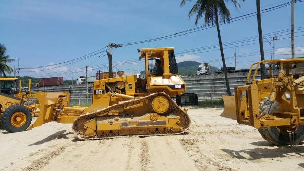 เอส อาร์ โฟรคลิฟท์ ขาย D 5 H / ปี 1990  / ชม