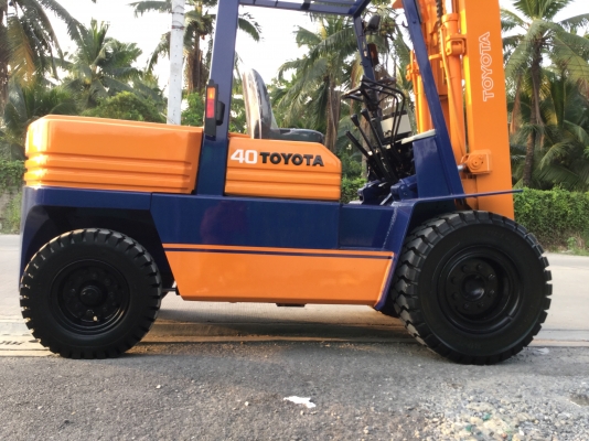 อาร์ ซี เอช โฟรคลิฟท์ ขาย โตโยต้า รุ่น 5 ดีเซล
