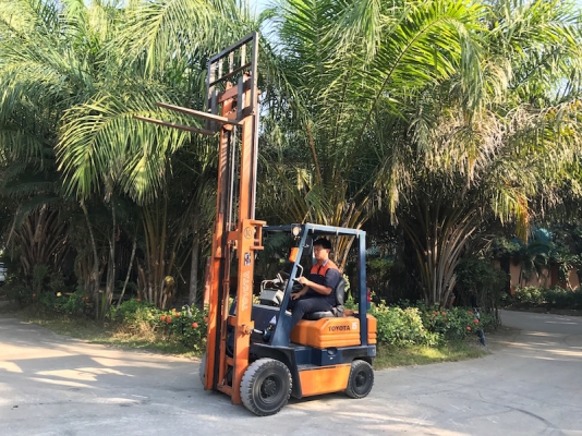 ขายFORKLIFT TOYOTA 5FG15(1.5ตัน) สวยเดิมจากญี่ปุ่น ยังไม่เคยใช้ในไทย 125,000เท่านั้น!!