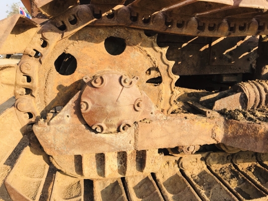 ขาย 295,000 รถแทร็กเตอร์ CAT D4E  ตีนเป็ด หัวฉีดปากกา เครื่องดี เกียร์ตัดแรง ช่วงล่างเต็ม ใบมีดสไลด์ รถสวยพร้อมใช้ เอกสารสัญญาซื้อขาย รถอยู่ ปทุมธานี-สามโคก 092-595-6777 061-446-2662 ญิ๋งยุ