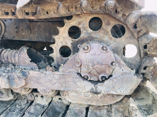 ขาย 295,000 รถแทร็กเตอร์ CAT D4E  ตีนเป็ด หัวฉีดปากกา เครื่องดี เกียร์ตัดแรง ช่วงล่างเต็ม ใบมีดสไลด์ รถสวยพร้อมใช้ เอกสารสัญญาซื้อขาย รถอยู่ ปทุมธานี-สามโคก 092-595-6777 061-446-2662 ญิ๋งยุ