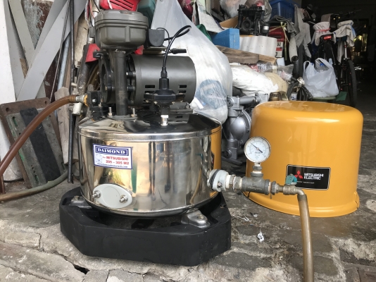 ขายปั้มน้ำอัตโนมัติ Mitsubishi 200W ถังสแตนเลสอย่างหนา สภาพสวยเดิมๆ หมุนนิ่ม ตรวจเช็คแรงดันเรียบร้อย ไม่มีรั่วซึม พร้อมใช้งาน