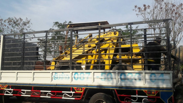 ขอบคุณลูกค้า จากอุบลราชธานีมากครับ มาอุดหนุนรถตักล้อยาง ของเราไปใช้งาน ขอบคุณลูกค้า จากอุบลราชธานีมากครับ มาอุดหนุนรถตักล้อยาง ของเราไปใช้งาน