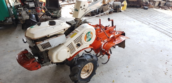 รถพรวนดิน สาดดิน พร้อมใช้งาน รถพรวนดิน สาดดิน พร้อมใช้งาน