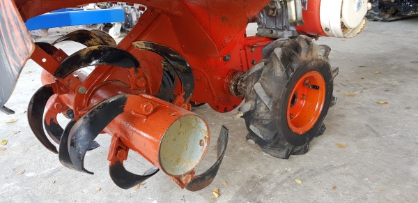 รถพรวนดิน สาดดิน พร้อมใช้งาน รถพรวนดิน สาดดิน พร้อมใช้งาน