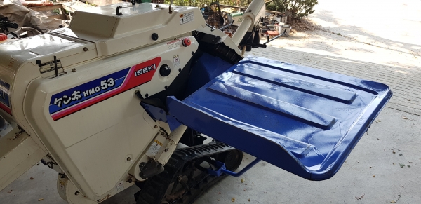 รถนวดข้าว 5.5 แรงเบนชิล สวยๆๆอุปกร์ณครับ ไม่แตกไม่หักพร้อมใช้งาน รถนวดข้าว 5.5 แรงเบนชิล สวยๆๆอุปกร์ณครับ ไม่แตกไม่หักพร้อมใช้งาน