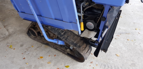 รถนวดข้าว 5.5 แรงเบนชิล สวยๆๆอุปกร์ณครับ ไม่แตกไม่หักพร้อมใช้งาน รถนวดข้าว 5.5 แรงเบนชิล สวยๆๆอุปกร์ณครับ ไม่แตกไม่หักพร้อมใช้งาน