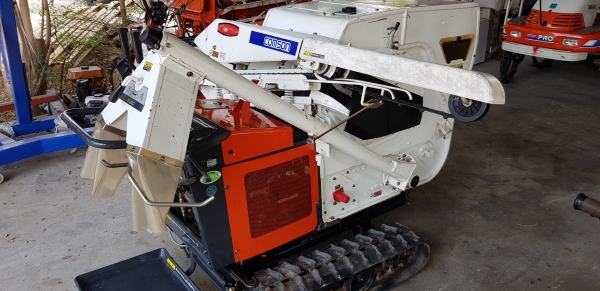 รถนวนข้าว 6.2 แรงเบนชิล สวยๆๆ ไม่แตกไม่หัก