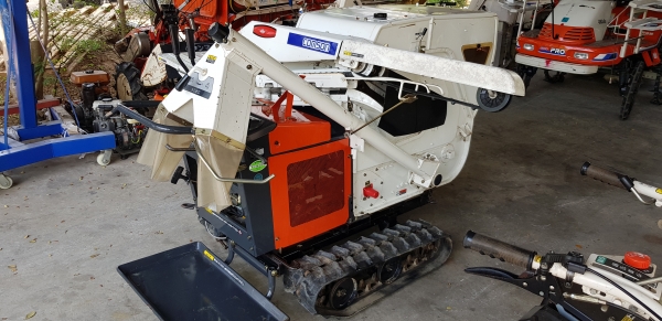 รถนวนข้าว 6.2 แรงเบนชิล สวยๆๆ ไม่แตกไม่หัก