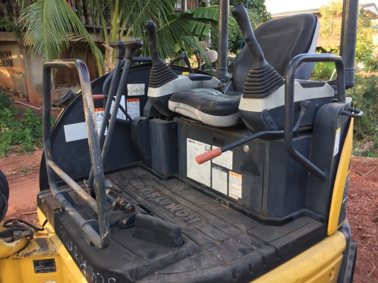 ขายรถแบคโครเล็ก PC20MR-2 ช.ม. 10xx สวยแน่น ปี2006