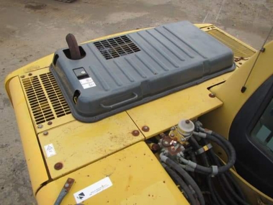 ขายจ้า..KOMATSU PC120-6E เก่านอกแท้  สภาพสวย  เครื่องปั๊มดี พร้อมใช้  โทร 089-3818694 จ๊อย