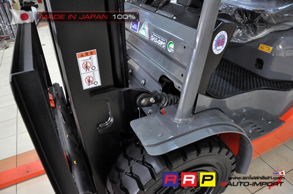 ขายรถโฟล์คลิฟท์มือสอง TOYOTA รุ่น 8FDJ30-11946 นำเข้าจากประเทศญี่ปุ่น 100\% ไม่เคยใช้งานในไทย