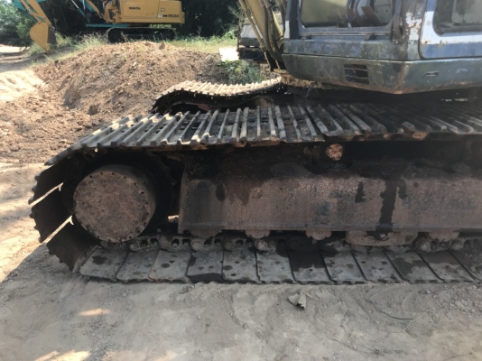 ขายด่วน kobelco Mark3 220Sk เครื่องเทอร์โบ เครื่องดี มีลายหัวแย้ก พร้อมทะเบียนพร้อมขาย 350000 บาทต่อรองได้ครับ