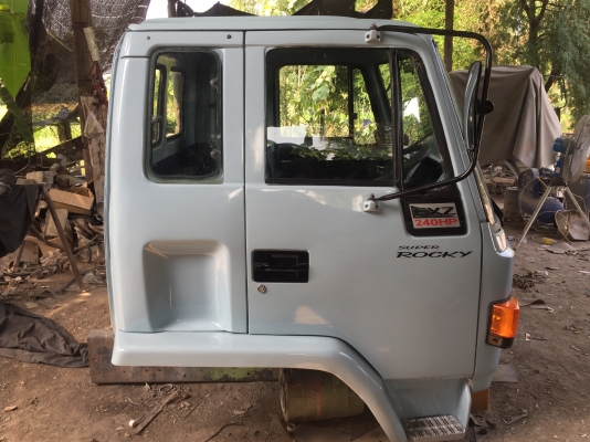 ขาย หัวสิบล้อ (  ISUZU ร็อคกี้ นางฟ้า  )  มีขาดีดหน้า-ขาคำ้หลัง คันเกียร์ กันชน พร้อมใช้