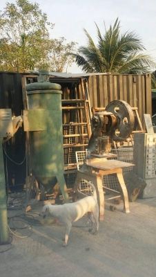 เครื่องพ่นทราย (ขายรวบ 3 ชิ้น) สภาพสวย พร้อมใช้งาน จะมารับหรือให้จัดส่งโทรเลยครับ