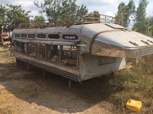 ขาย8500หลังคาโดยสารไม่รั่วครับสภาพใช้ใด้ครับโทร0980972587