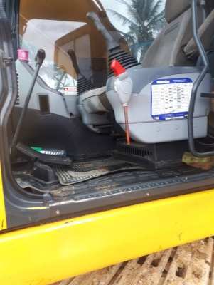 ขายแบคโฮ โคมัสสุ PC200-7 รถสภาพพร้อมใช้งานเอกสารเล่มทะเบียนราคา 1,450,000 ต่อรอง