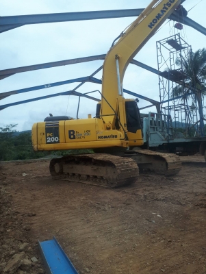 ขายแบคโฮ โคมัสสุ PC200-7 รถสภาพพร้อมใช้งานเอกสารเล่มทะเบียนราคา 1,450,000 ต่อรอง