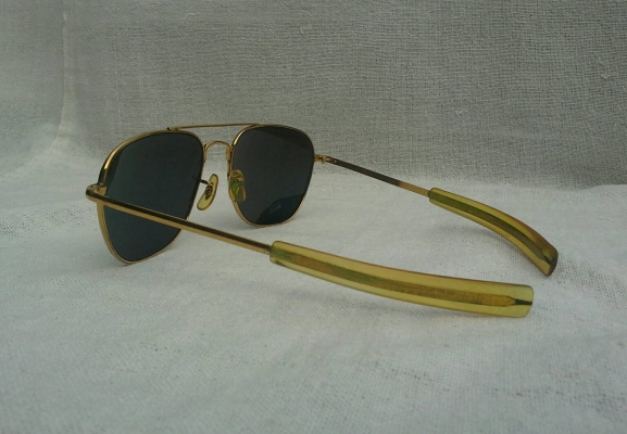 แว่นตาอเมริกันเสืออากาศ 23 K วินเทจยุค '70s ขนาดมาตรฐาน - ใหญ่ 145 mm อุ๊ต๊ะ ! หายาก ! โมเดลอมต แว่นตาอเมริกันเสืออากาศ 23 K วินเทจยุค '70s ขนาดมาตรฐาน - ใหญ่ 145 mm อุ๊ต๊ะ ! หายาก ! โมเดลอมต