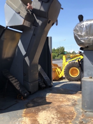 ขายรถตักล้อยาง TCM E830 (เท่าเทียบ WA100) นำเข้าเองจากญี่ปุ่น สภาพสวยพร้อมใช้ มีVDOการทำงานครับ