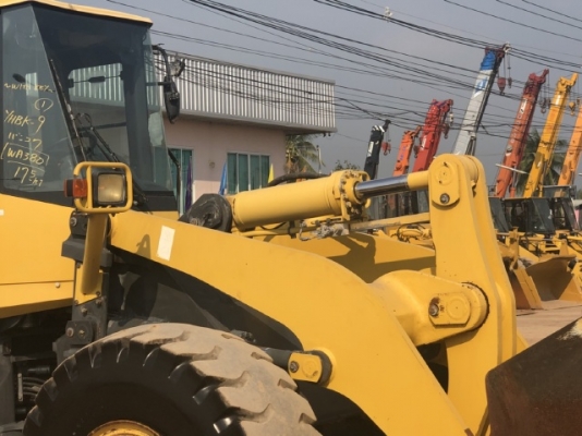 ขายรถตักล้อยาง KOMATSU WA380-5 นำเข้าเองจากญี่ปุ่น สภาพสวยพร้อมใช้ มีVDOการทำงานครับ