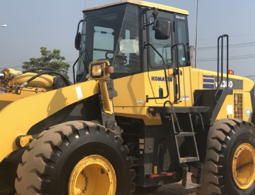 ขายรถตักล้อยาง KOMATSU WA380-5 นำเข้าเองจากญี่ปุ่น สภาพสวยพร้อมใช้ มีVDOการทำงานครับ