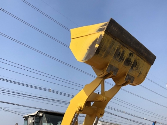 ขายรถตักล้อยาง HITACHI ZW220 (เทียบเท่า WA380-6) นำเข้าเองจากญี่ปุ่น สภาพสวยพร้อมใช้ มีVDOการทำงานครับ