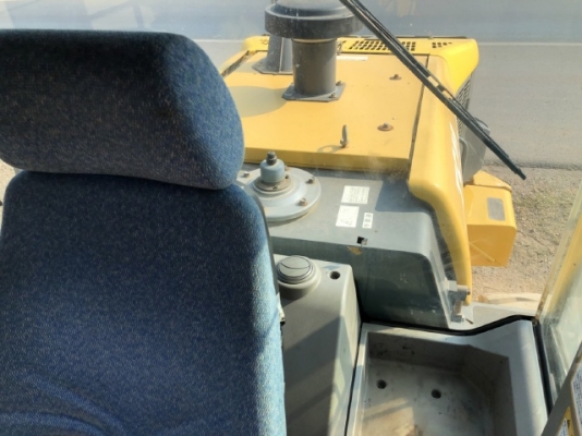 ขายรถตักล้อยาง HITACHI ZW220 (เทียบเท่า WA380-6) นำเข้าเองจากญี่ปุ่น สภาพสวยพร้อมใช้ มีVDOการทำงานครับ