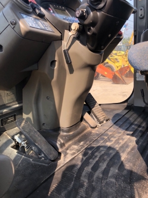 ขายรถตักล้อยาง HITACHI ZW220 (เทียบเท่า WA380-6) นำเข้าเองจากญี่ปุ่น สภาพสวยพร้อมใช้ มีVDOการทำงานครับ