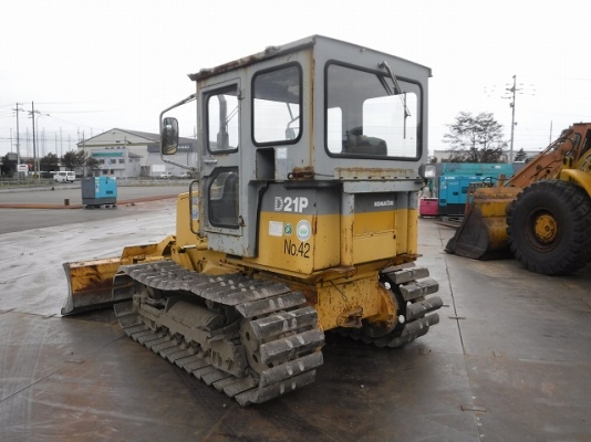 ขายรถดันดิน KOMATSU D21P-7E (4,XXX ชั่วโมง) นำเข้าเองจากญี่ปุ่น สภาพสวยพร้อมใช้ ถึงเร็วๆนี้ครับ
