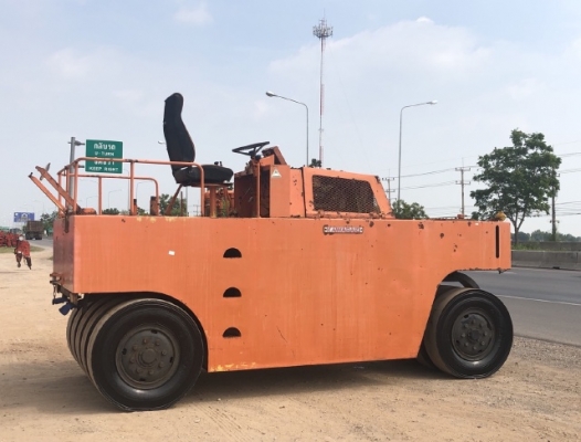 ขายรถบด 9 ล้อ KAWASAKI KR20C นำเข้าเองจากญี่ปุ่น สภาพสวยพร้อมใช้ มีVDOการทำงานครับ