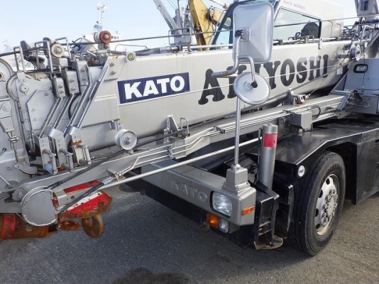 ขายรถเครน ยี่ห้อKATO รุ่น KRM-13H