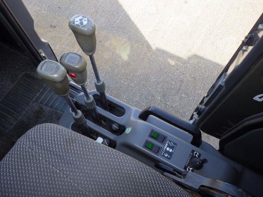 ขายรถเครน ยี่ห้อKATO รุ่น KRM-13H