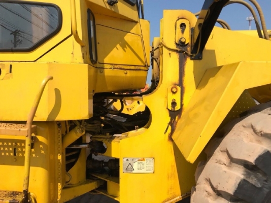 ขายรถตักล้อยาง CAT 950F มีใบมีดดัน นำเข้าเองจากญี่ปุ่น สภาพสวยพร้อมใช้ มีVDOการทำงานครับ ขายรถตักล้อยาง CAT 950F มีใบมีดดัน นำเข้าเองจากญี่ปุ่น สภาพสวยพร้อมใช้ มีVDOการทำงานครับ