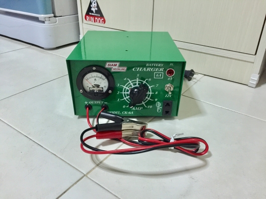 ขายเครื่องช๊าตแบตเตอรี่ ยี่ห้อ SIAM NEONLINE