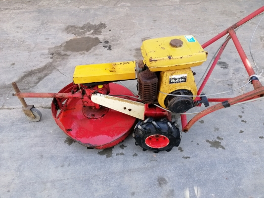 ขายเครื่องตัดหญ้าเดินตามrobinEY15D เครื่ิงเบนซิน 5 แรง 4 จังหวะ